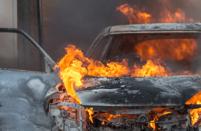 Возгорание автомобилей в Костанае