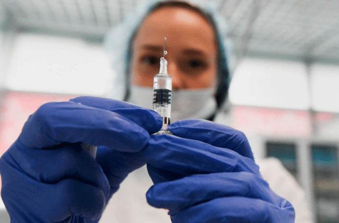 У казахстанской вакцины QazVac выявили побочный эффект