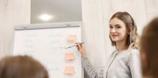 Зарплата учителей в Казахстане