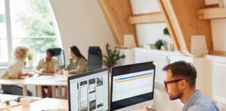 работать на двух работах официально