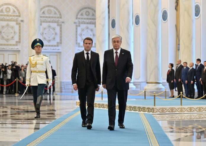 Президенты Казахстана и Франции подписали ряд документов